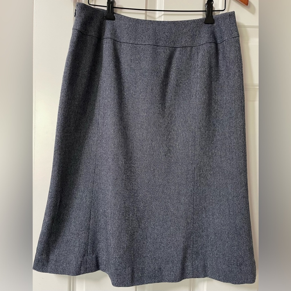 4 for $20 special 
Ann Taylor Loft Blue Textured Wool Blend Fully Lined Skirt